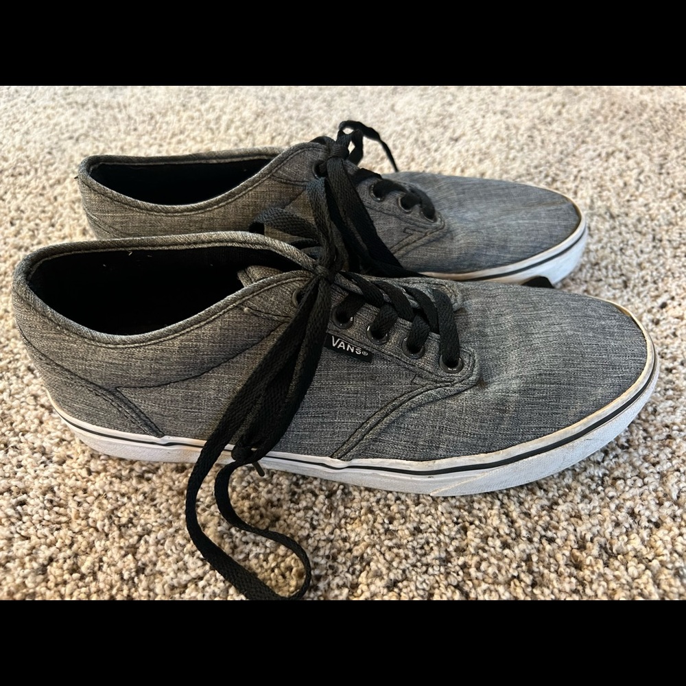 Men’s Vans size 8